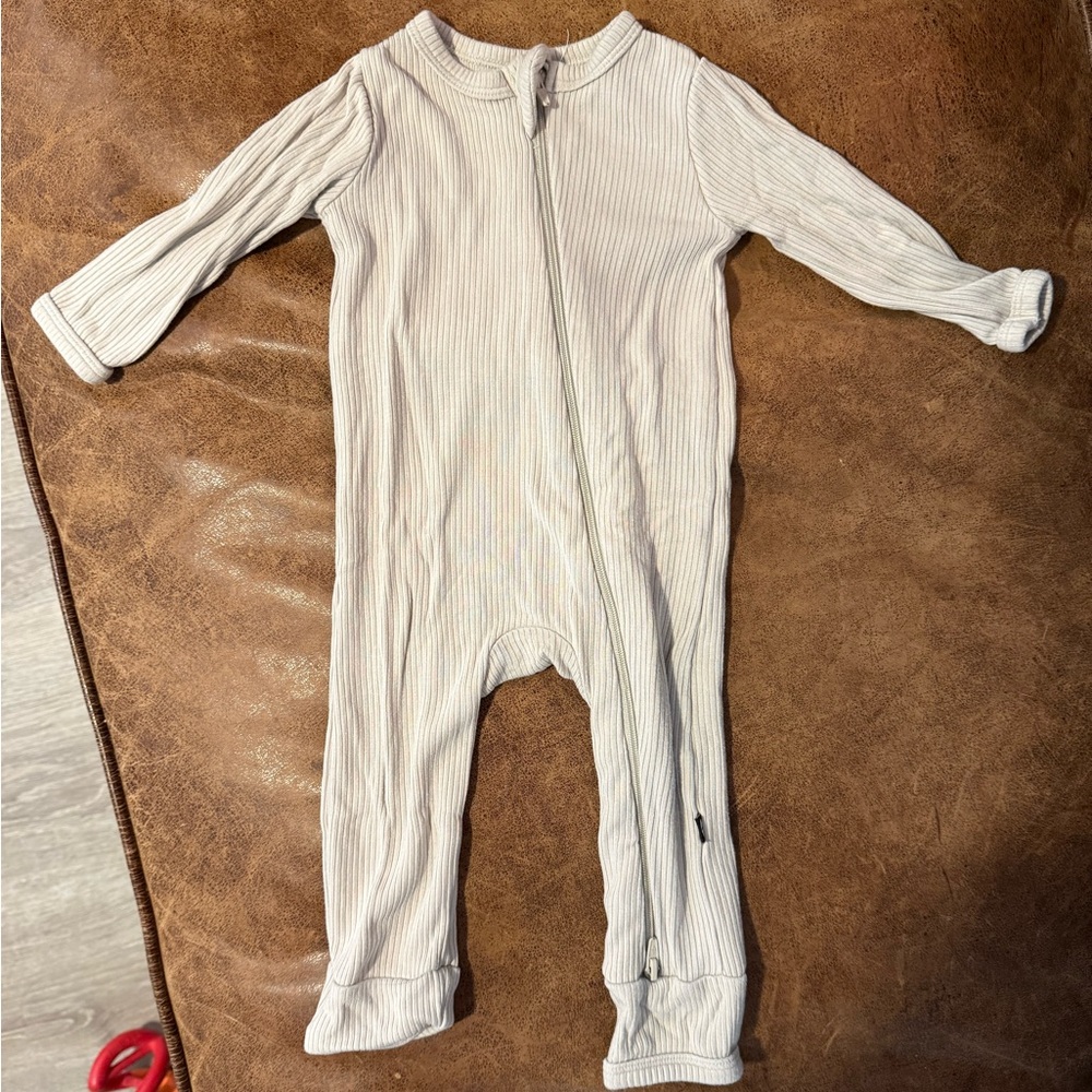 Kyte BABY Zipper Romper